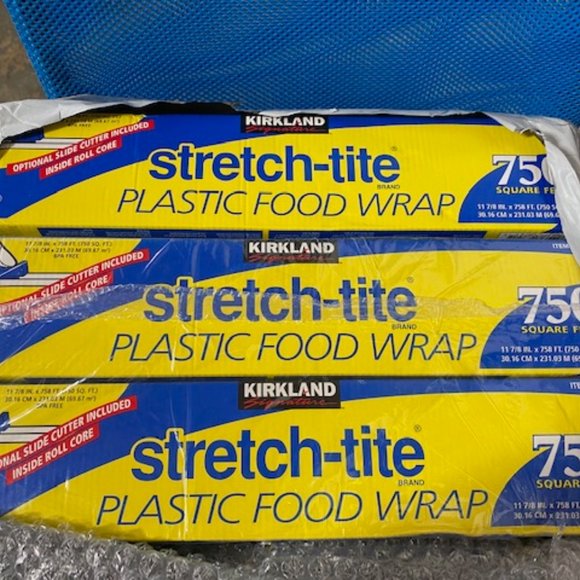 KIRKLAND SIGNATURE Stretch Tite Plastic Food Wrap, 3 Packs (750 sq ft) - Picture 2 of 6
